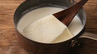 Pan con nata y azúcar
