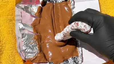 Fuet con chocolate