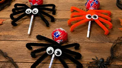 Arañas con Chupa Chups para Halloween